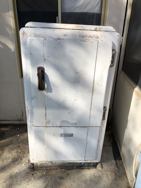 Vintage Westinghouse Refrigerator for Sale in Riverside, CA OfferUp