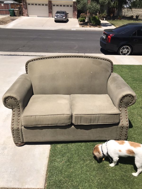 Used Loveseat couch for sale 50 for Sale in Bakersfield, CA OfferUp