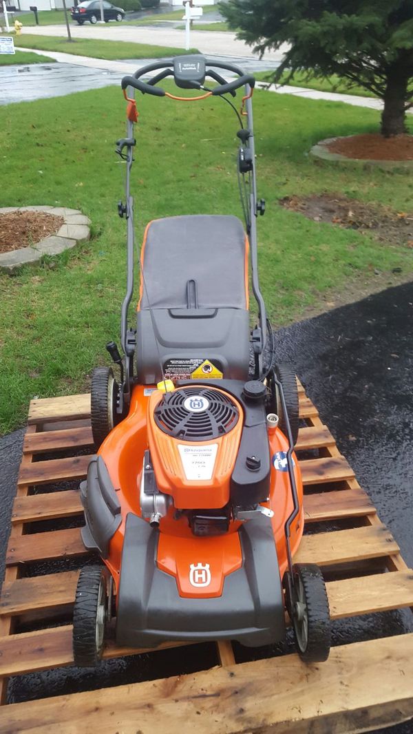 Husqvarna HU775BBC for Sale in Bolingbrook, IL - OfferUp