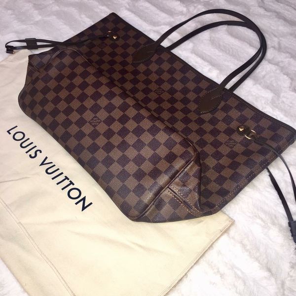 Louis Vuitton Neverfull Shoulder Bag for Sale in Nashville, TN - OfferUp