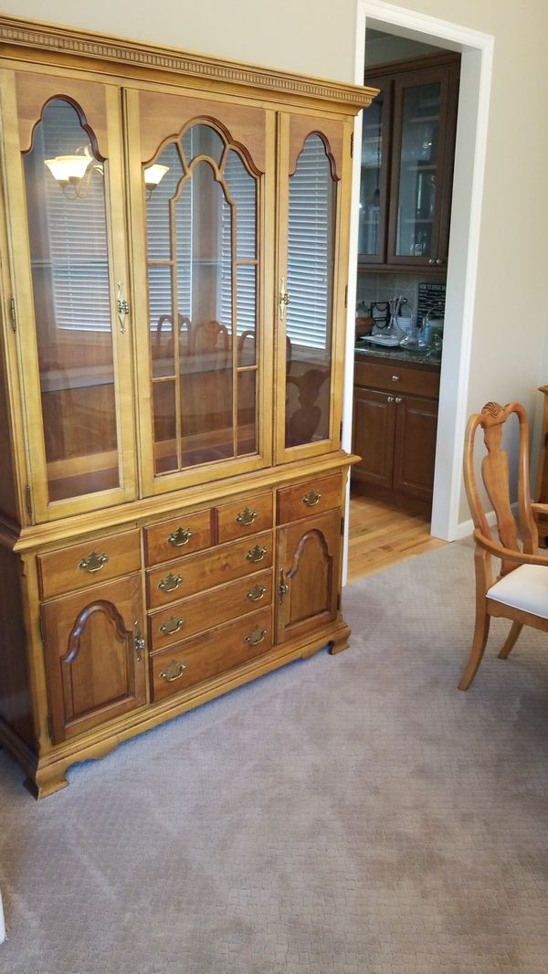 Formal Dining Room Set - table, china cabinet, liquor cabinet for Sale