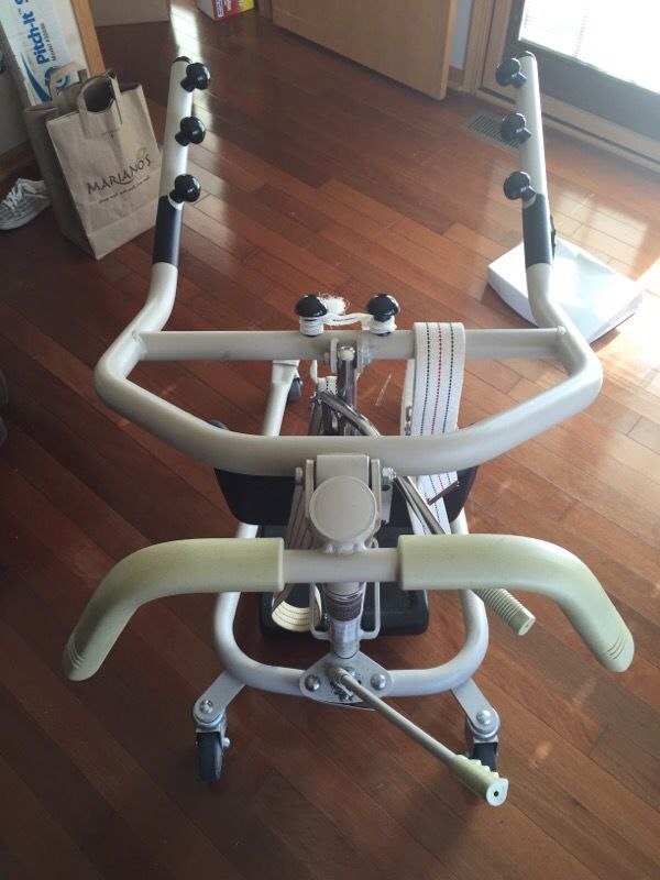 Invacare GetUUp™ Hydraulic Sit to Stand Lift 36" to 65" H Model