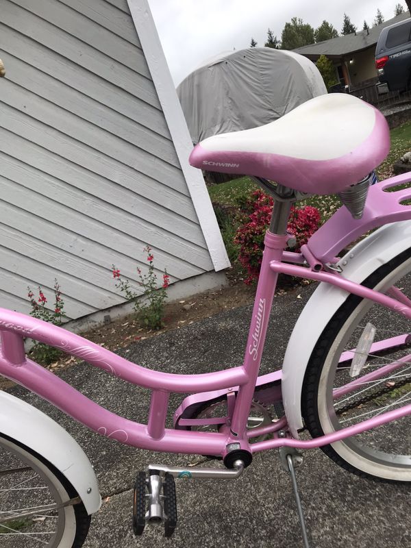 schwinn pink beach cruiser