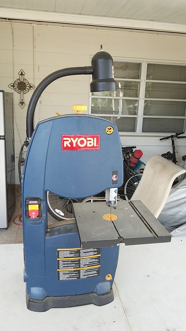 Ryobi 9 in table top band saw for Sale in Wahneta, FL - OfferUp