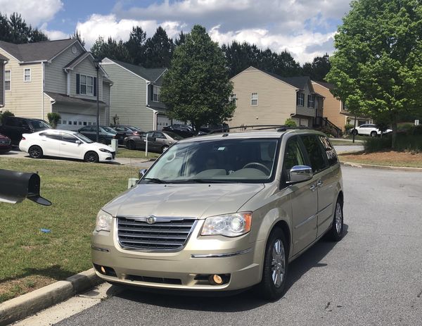 2010-Chrysler-Town-And-Country-LIMITED-for-Sale-in-...