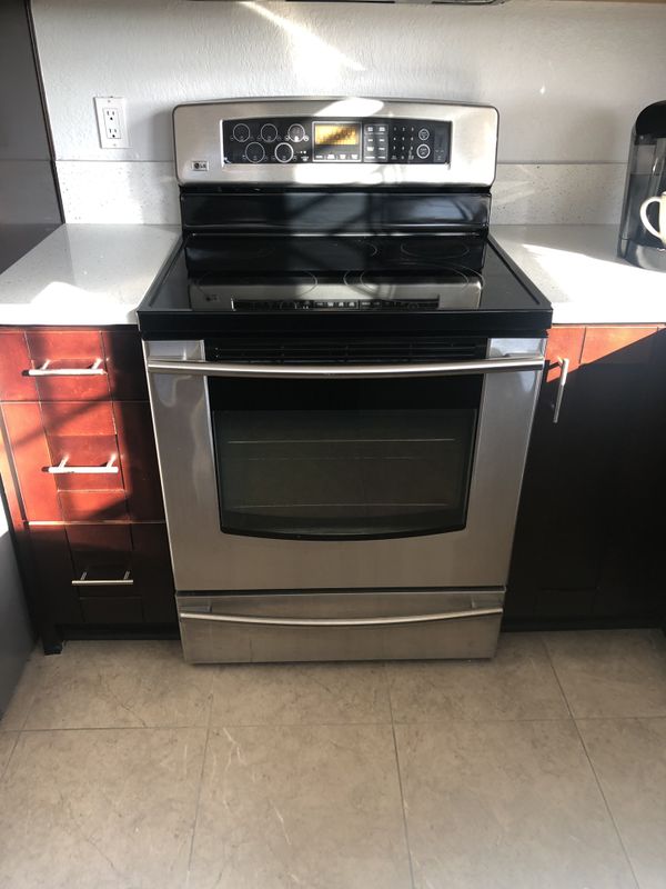 LG Electric Range Stove READ ALL MODEL NO. LRE30755ST/01 for Sale in
