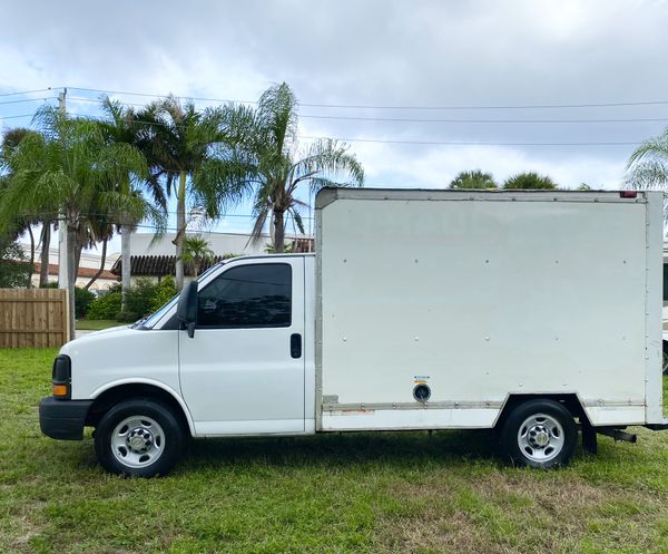 2005 GMC 3500 series box truck for Sale in Boca Raton, FL - OfferUp