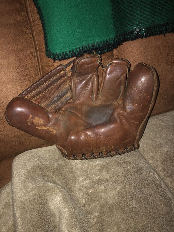 4 finger baseball glove