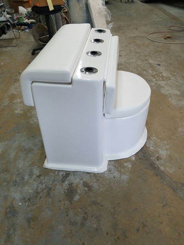 Leaning post with builtin livewell for Sale in Naples, FL OfferUp