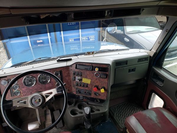 2000 international eagle for Sale in Chicago, IL - OfferUp