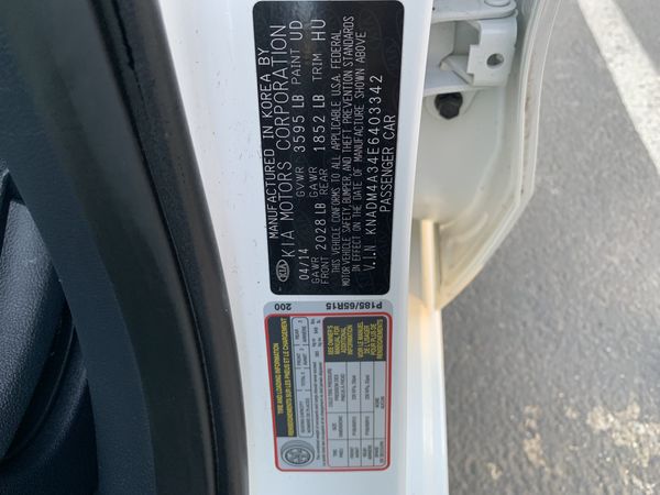 2014 Kia Rio LX Manual Transmission for Sale in Lynnwood, WA - OfferUp