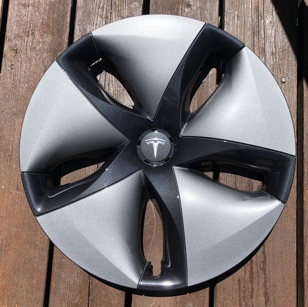 2019 Tesla Model 3 18 inch Aero Wheel Covers for Sale in Federal Way