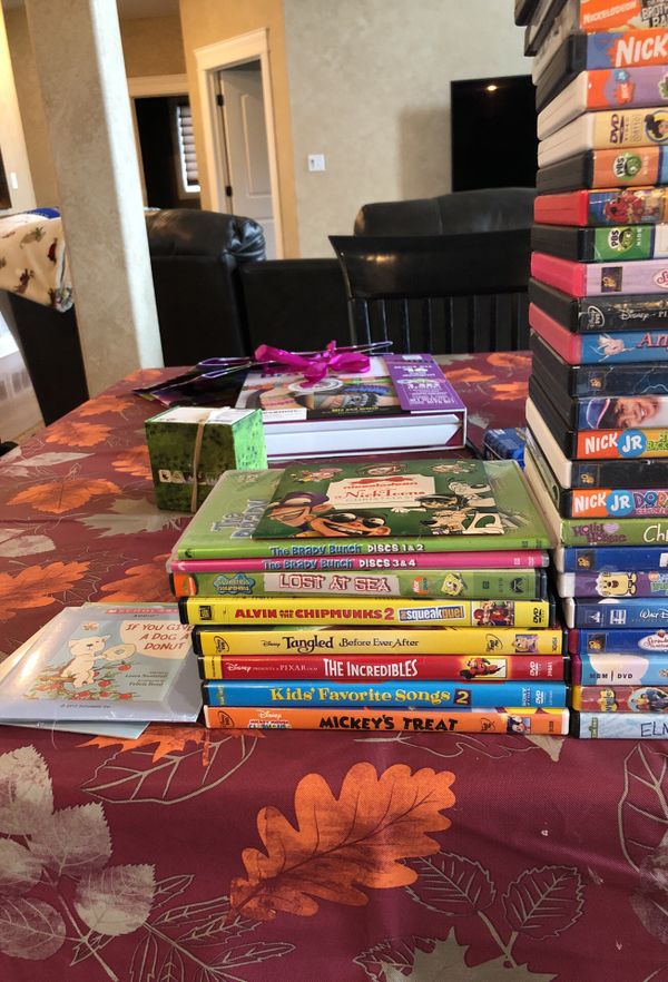 150+ DVD movie DVD’s Lot Disney Nickelodeon kids favorites for Sale in ...