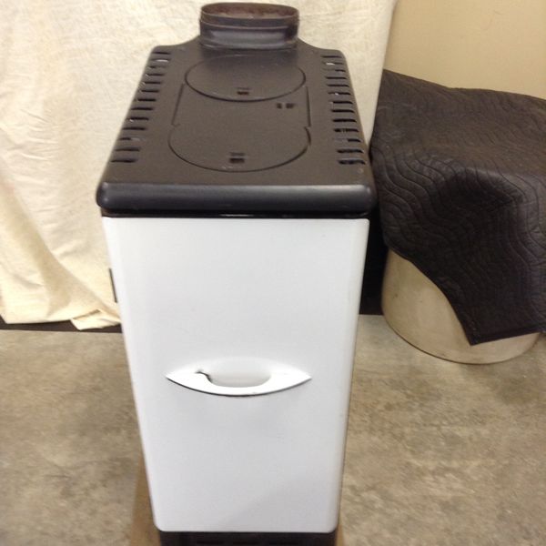 Trash Burner with tools, ash bucket and stove pipe with cleaning wire