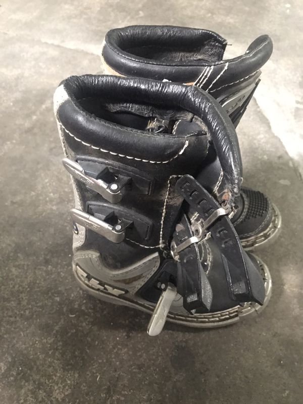 Kids Motorcycle Boots for Sale in Orange, CA - OfferUp
