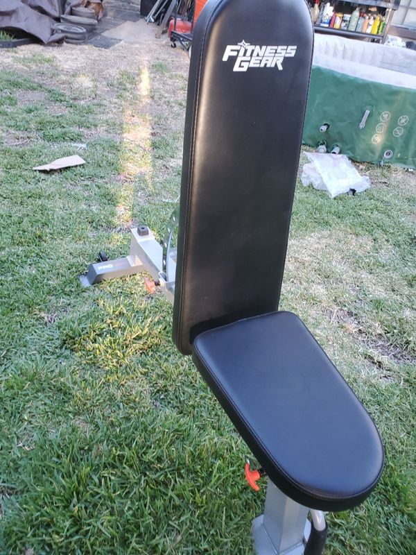 Fitness Gear Pro UB/600 Weight Bench for Sale in Downey, CA OfferUp
