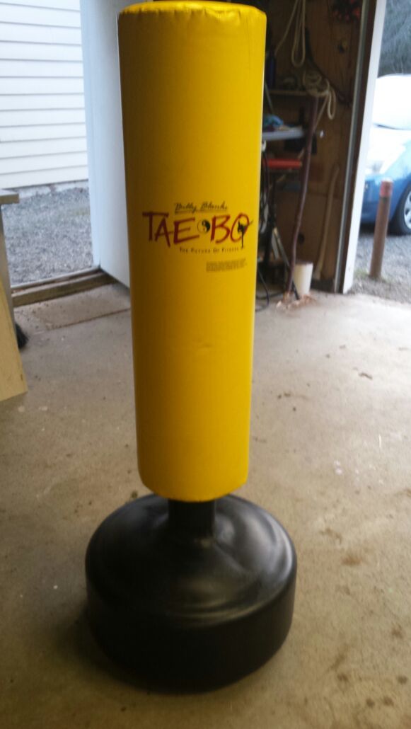 Billy Blanks Tae Bo punching bag for Sale in Olympia, WA OfferUp