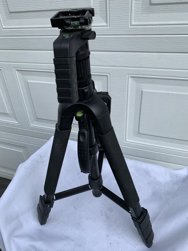 SUNPAK 6600 PRO TRIPOD for Sale in Newcastle, WA OfferUp