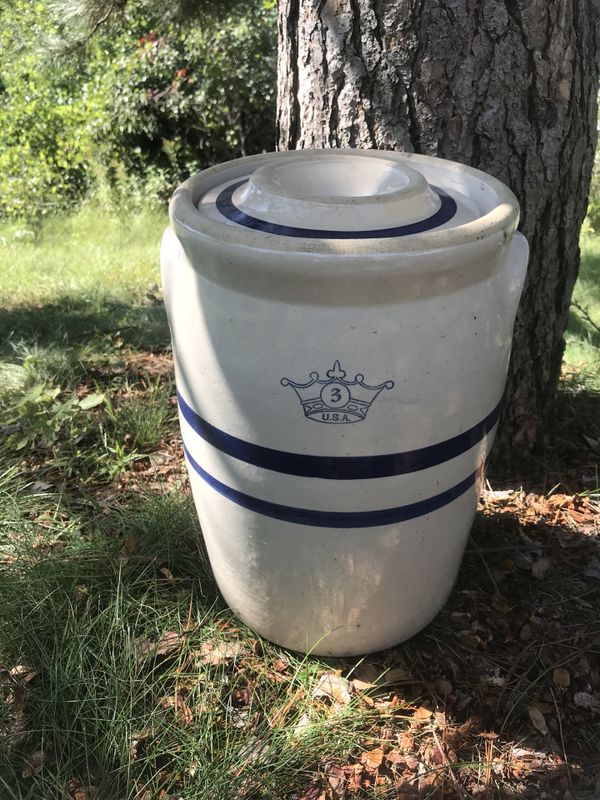 Vintage 3 Gallon Robinson Ransbottom Blue Stripe Crown Butter Churn