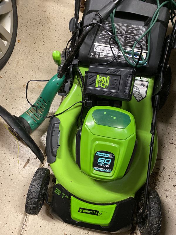 Greenworks Pro 60 Volt Electric Chargeable Lawn Mower /Electric Weed