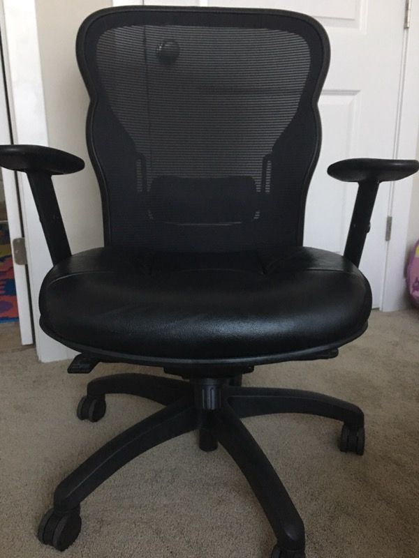 Sna J W Chair For In Fayetteville Nc Offerup