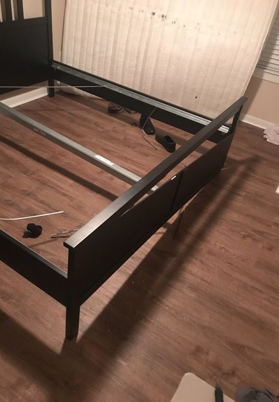 IKEA HEMNES KING BED FRAME BROKEN FOOTBOARD for Sale in Houston, TX