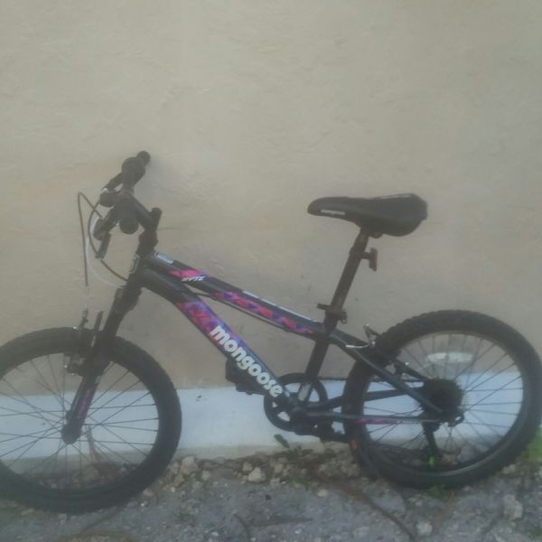 mongoose byte mountain bike 20 inch