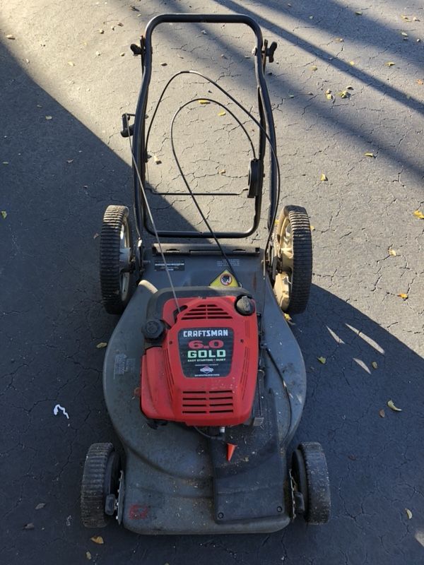 Craftsman 6.0 Gold Briggs and Stratton lawn mower for Sale in Coral