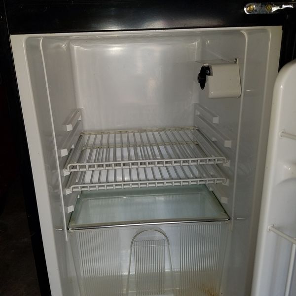 Dorm Size Refrigerator Freezer Big 4.0 CuFt. for Sale in Renton, WA OfferUp