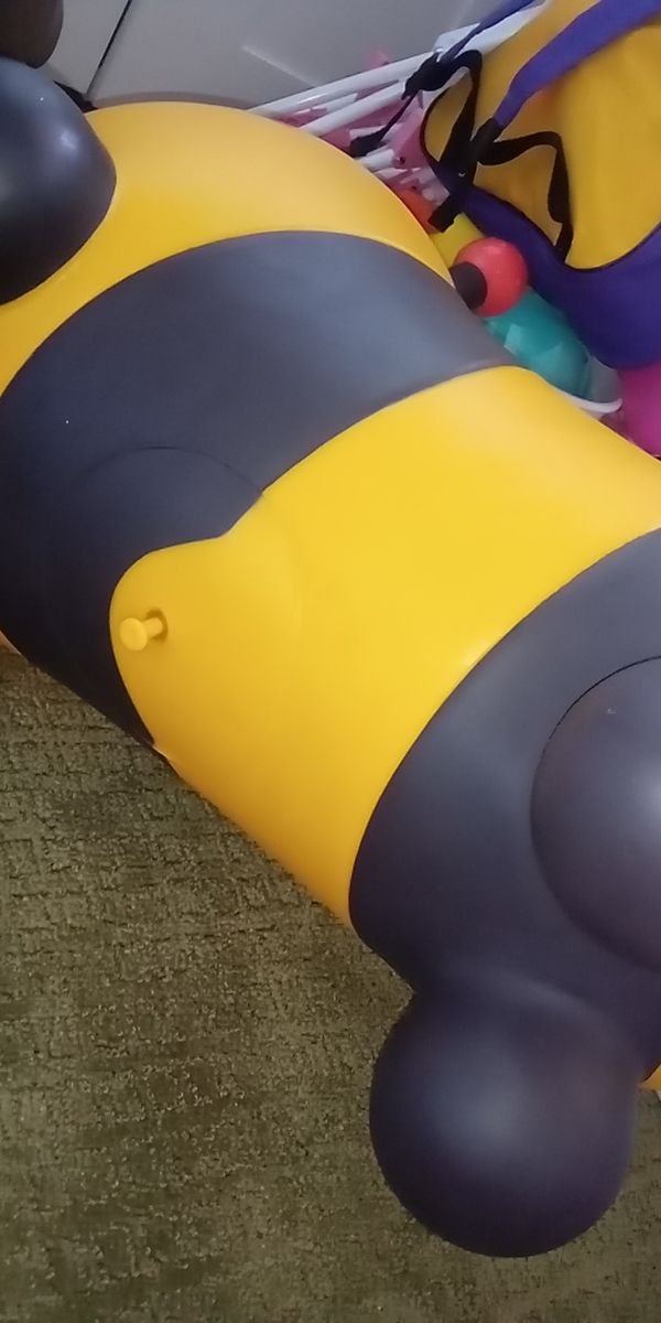 b toys inflatable bee bouncer