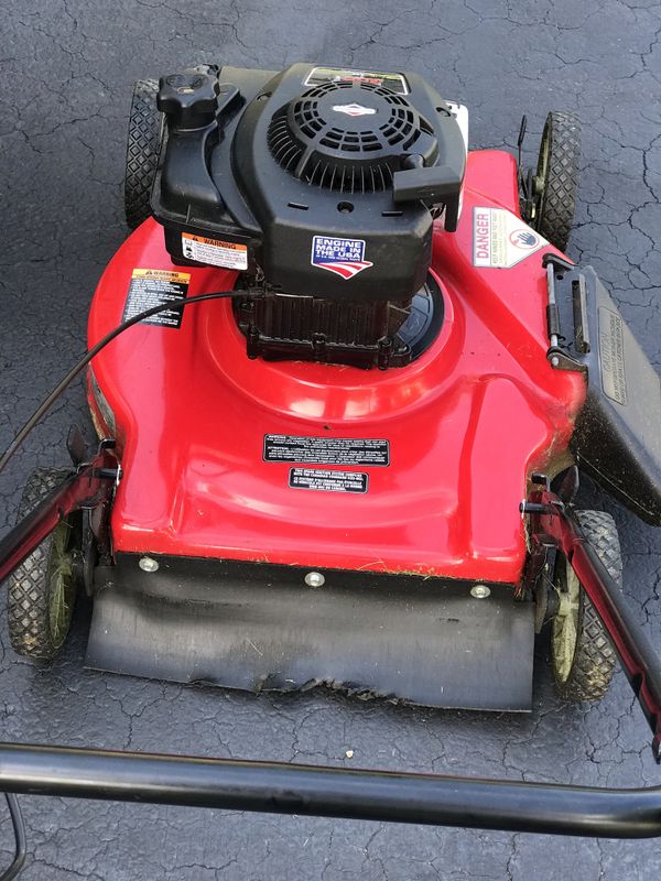 Briggs & Stratton 300E Hyper Tough Lawn Mower for Sale in Romeoville