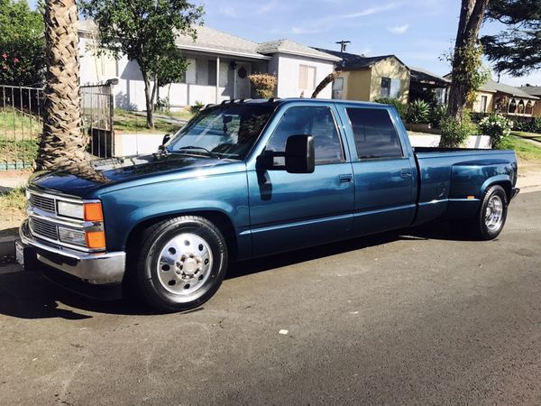 Lowered 1993 Chevy Crew Cab Dually 3500 , Alcoas , Sound System , Alarm ...