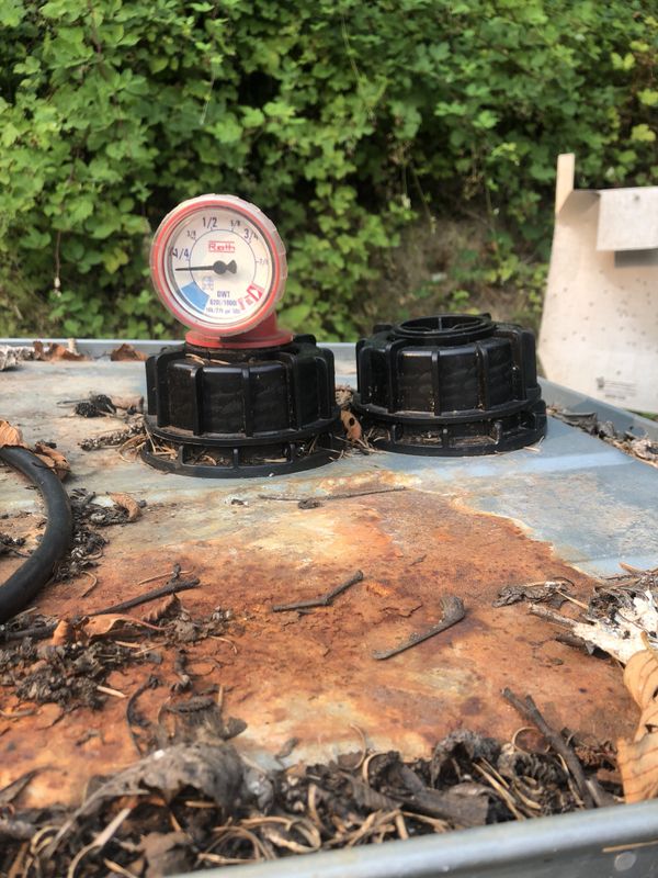 Roth 1000 L 275 gallon heating oil tank with pump for Sale in Duvall