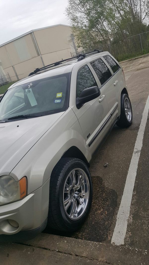 2007 jeep grand cherokee laredo 4x4 for Sale in Houston, TX - OfferUp