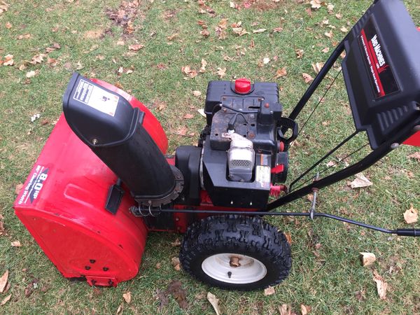 Yard Machines Snowblower 8hp 26” Electric Start for Sale in Manchester ...