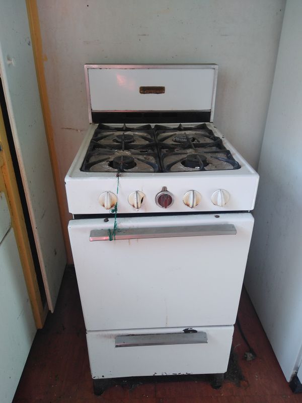 studio apartment stove
