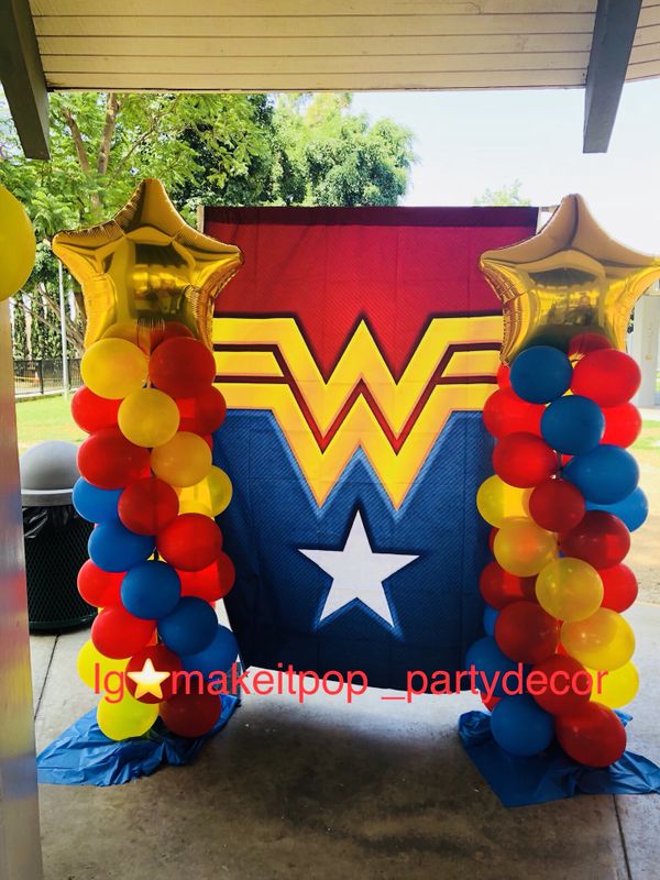 Wonder Woman Party Decorations Birthday backdrop balloons center piece ...