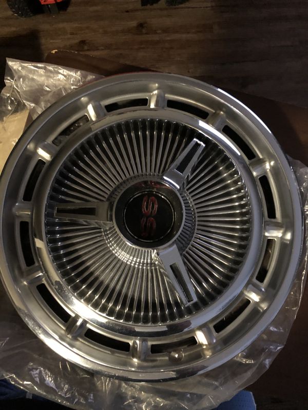 Hubcaps 1964 1965 Chevy Impala SS Super Sport Spinner Wheel Covers Hub