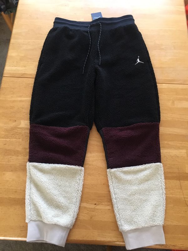 sherpa pants nike