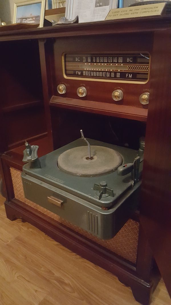 1951 Philco Console Radio And Phonograph Record Player For Sale In