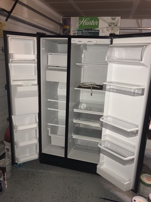 Model ED5VHEXVB01 WHIRLPOOL SIDE BY SIDE REFRIGERATOR for Sale in