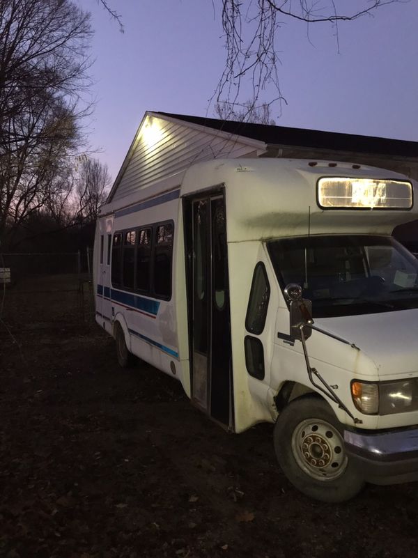 96 Ford Bus for Sale in Cincinnati, OH - OfferUp