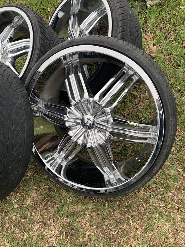22 inch rims universal 5 Lug Asking 500 for Sale in Houston, TX OfferUp