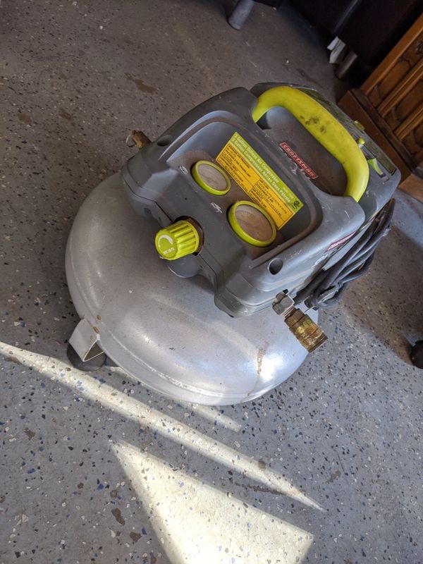 3 gallon Craftsman evolv oiless air compressor for Sale in Garden Grove