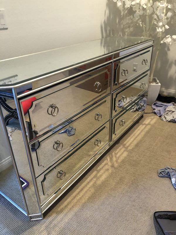 Z Gallerie mirrored bedroom set for Sale in Costa Mesa, CA - OfferUp