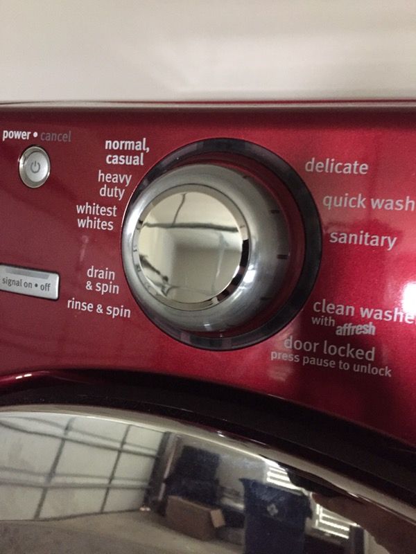Maytag 3000 Series Washer/Dryer Set with Pedestals for Sale in Prosper