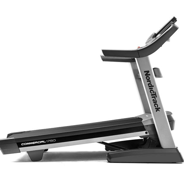 NordicTrack Commercial Series Treadmills 1750 for Sale in Mesa, AZ