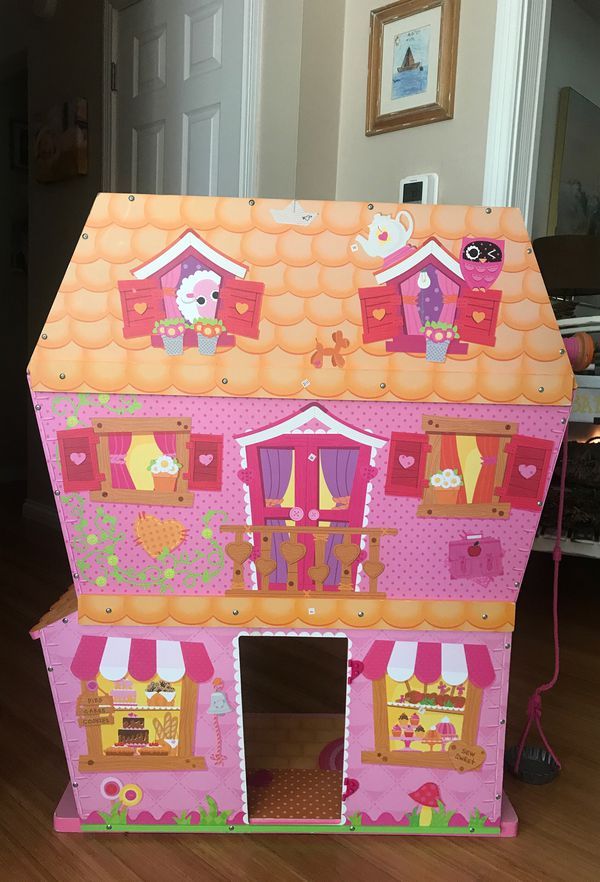 LARGE WOODEN LALALOOPSY SEW MAGIC DOLL HOUSE 42" H x 35" W for Sale in Indianapolis, IN OfferUp