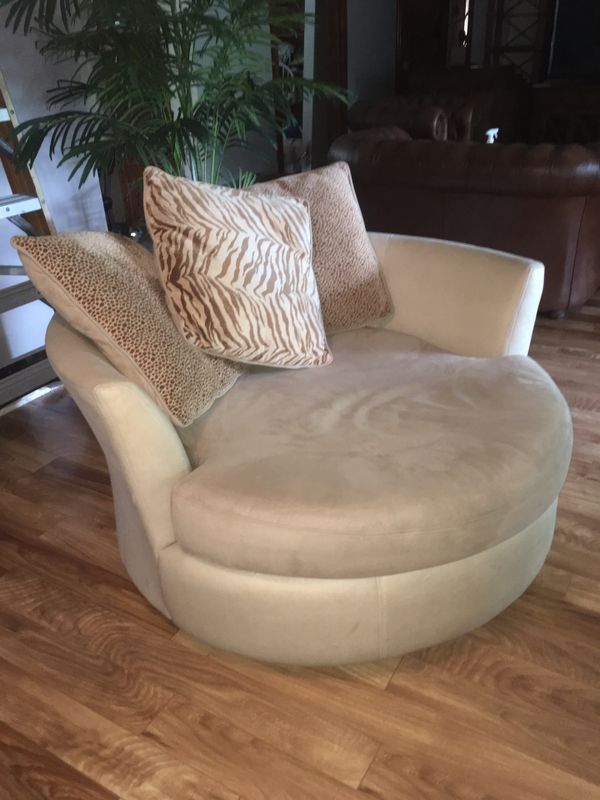 Microfiber swivel chair for Sale in Port St. Lucie, FL - OfferUp