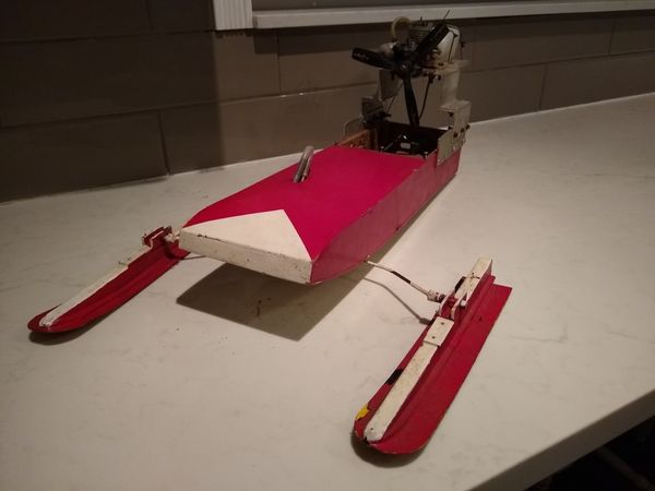 rc outrigger